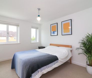 2 bedroom semi-detached house to rent - Photo 6