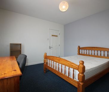 5 Bed Terraced House, Harefield Road, SO17 - Photo 4