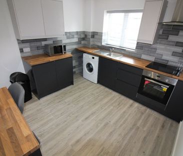 House Share - 35a Moor Lane, Preston - Photo 1