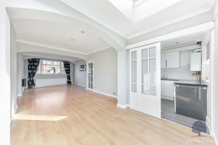 Churston Drive, Morden, SM4 - Photo 2