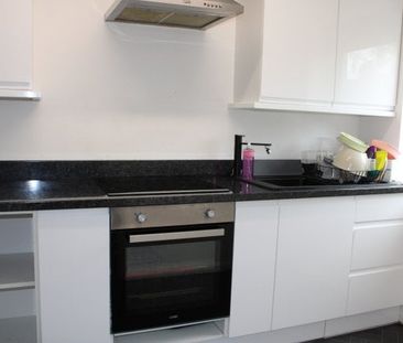 Romsey - Photo 1