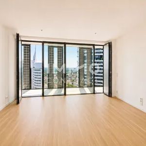 DC2 Tower 49. Etage 2 Zimmer und eine Traum Loggia - Photo 2