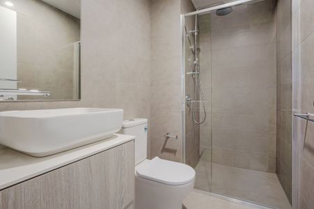 Sophisticated 2-Bedroom Residence with Panoramic Mountain Outlook on Northbourne Avenue - Photo 2
