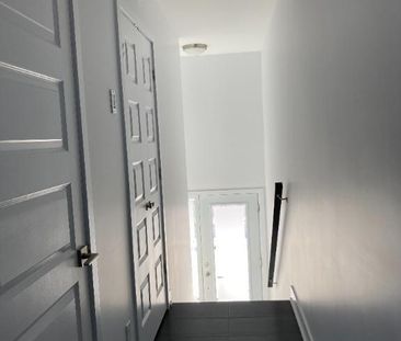 Condo de 2 chambres et une salle de bain - Photo 3