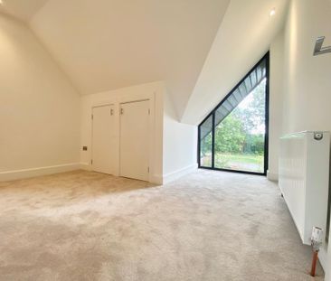 5 bedroom detached house to rent - Photo 3