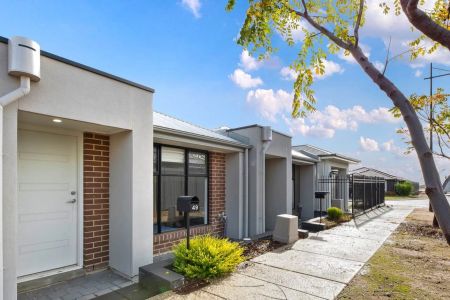 Modern Two Bedroom home in wanted locale - Photo 5