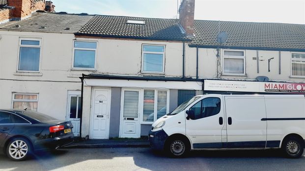 1 bedroom Flat to rent - Photo 1