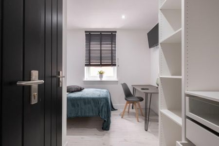 6 bedroom house to rent - Photo 4