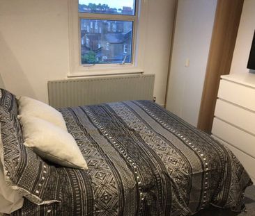 Room in a Shared House, Bovill Road, SE23 - Photo 6