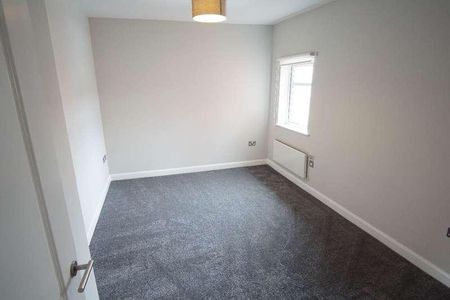 Apartment, Poplar House, Poplar Avenue, Leeds, LS15 - Photo 5