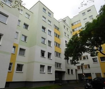 Neue Wohnung, neues Glück! Gut geschnittene 3-Zi.-Wohnung - Foto 1