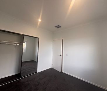 A Perfect Blend of Space, Style, and Comfort - Photo 4