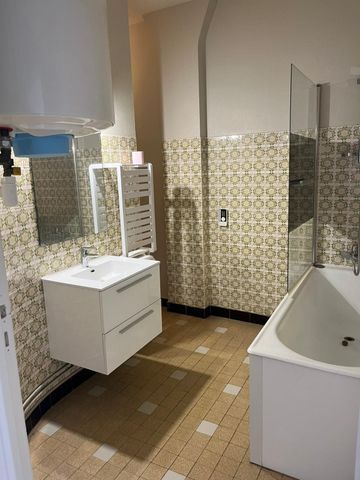 Location Appartement 3 pièces 74m² ALBI 81000 - Photo 3