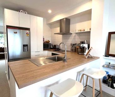 Mangere, 2 bedrooms - Photo 1