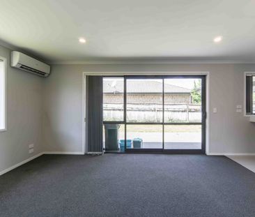 Executive Family Home - Photo 6