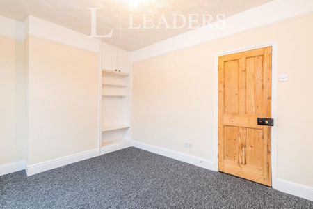 3 bedroom terraced house to rent - Photo 5