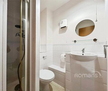 2 bedroom flat to rent - Photo 6