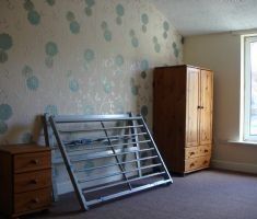 Attractive, fully-modernised, detached property in central erdington - Photo 1