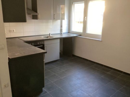 2 Zimmerwohnung mit Balkon und Küche - Foto 1