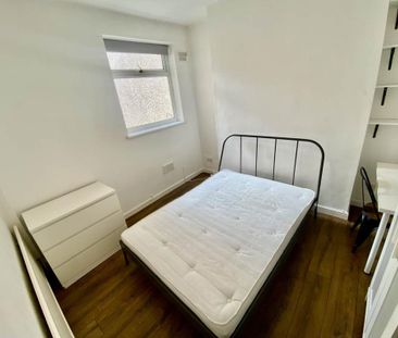 4 bedroom house to rent - Photo 3