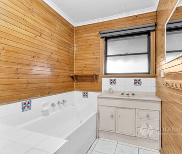 Room to Relax, Space to Play! - Photo 6