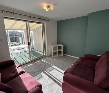 4 Bed Semi-Detached House, Brangwyn Grove, BS7 - Photo 2