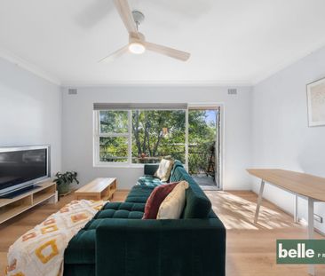 Private top-level home with leafy outlook - Photo 1