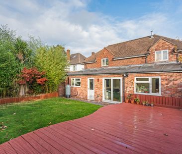4 bedroom detached house to rent - Photo 1