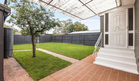 28 Rodbrough Crescent Corio 3214 - Photo 5