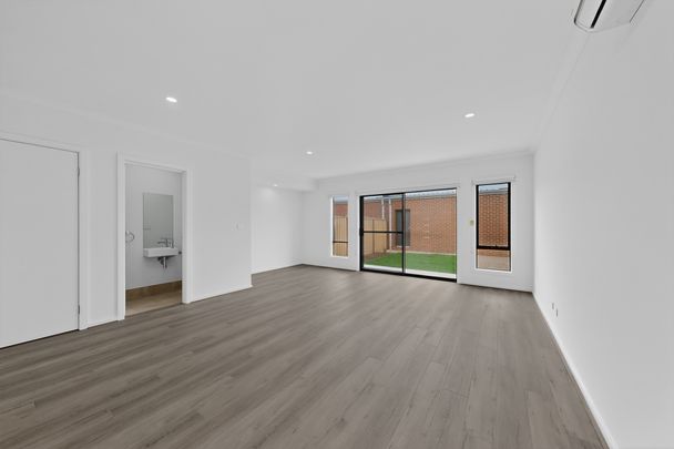 22 Jandakot Walk, Point Cook VIC 3030 - House For Rent | Domain - Photo 1