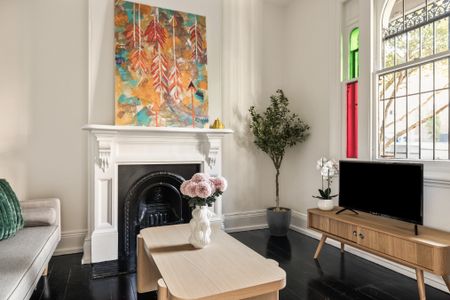 Four Bedroom Terrace with Rear Lane Access and Lock Up Garage - Offered Unfurnished - Photo 4