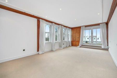 3 Bedroom Apartment To Let - Photo 3