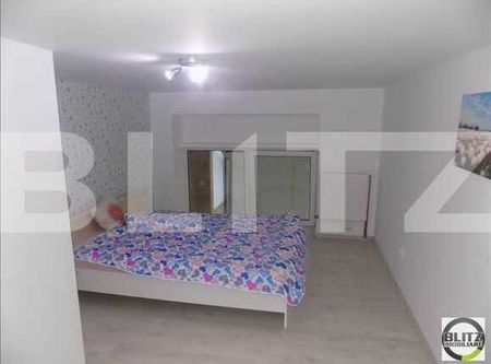 1 camera, 42 mp, scara interioara, imobil tip casa, zona Piata Unirii - Photo 2