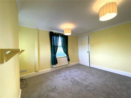 3 bedroom detached house to rent - Photo 4