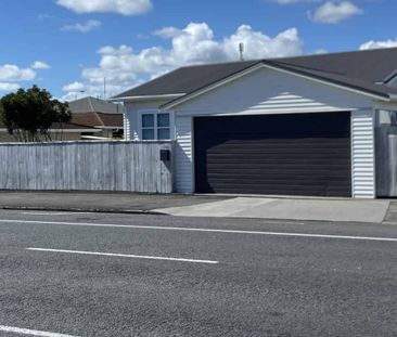 Superb Westown Location - Photo 3