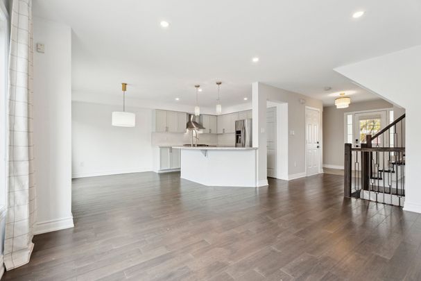 For Lease - 292 Esther Drive, Barrie, Ontario - Photo 1