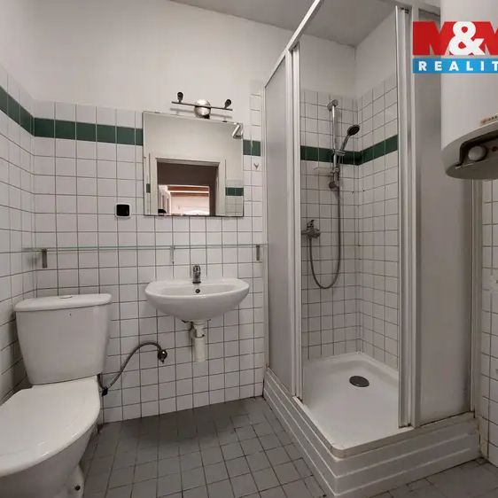 Pronájem bytu 1+kk, 20 m - Photo 1