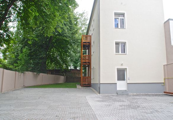 3-Raum • Fussbodenheizung • offene Küche • Balkon • Tageslichtbad mit Wanne • gleich Anschauen !? - Photo 1