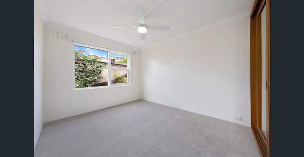 Freshly Painted Bayside Apartment - Photo 1
