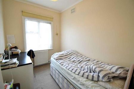 Saddlescombe Way, Woodside, N12 - Photo 4
