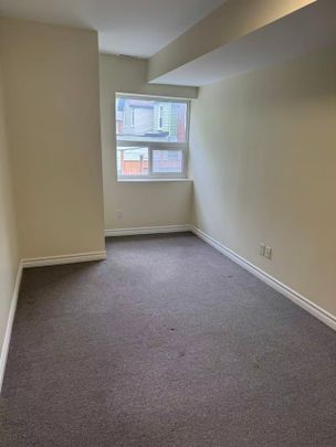 For Lease - 1606 Queen Street Unit# 3, Toronto, Ontario - Photo 1