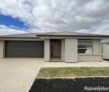 76 Keane Avenue, Munno Para West, SA 5115 - Photo 3