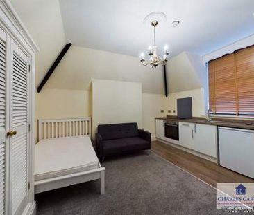 1 bedroom property to rent in Worcester - Photo 2