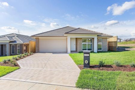 Brand New Family Home - Photo 5