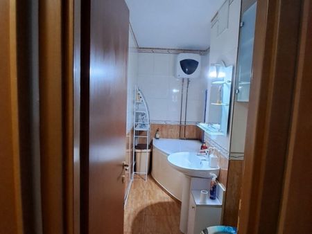Aparatorii patriei tomesti etaj 4 - Photo 4