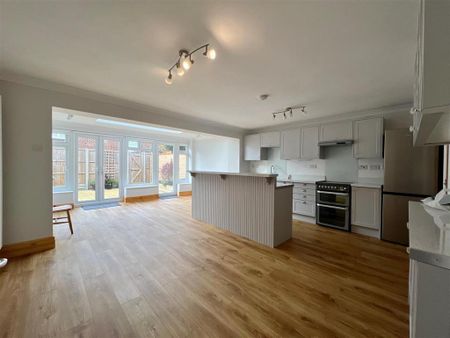 3 bedroom house to rent - Photo 4