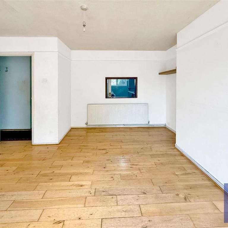 2 bedroom maisonette to rent - Photo 1