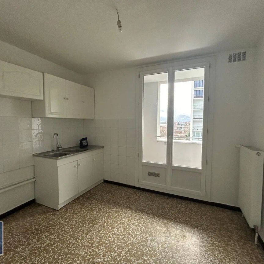 Appartement à louer 4 pièces 66.55m² - Photo 1