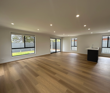 21 Michelino Street, Munno Para Downs SA 5115 - House For Rent | Do... - Photo 6