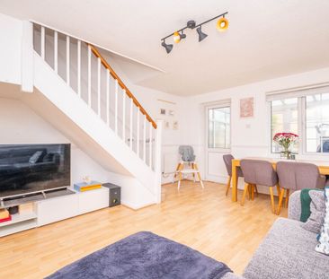 2 bedroom end terraced house to rent, - Photo 2
